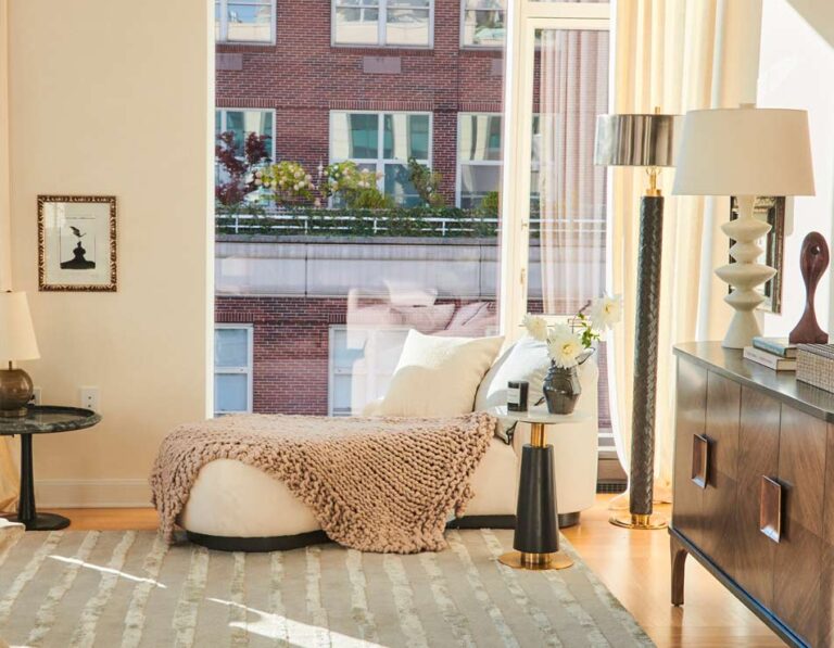 Meridian Collection Chaise